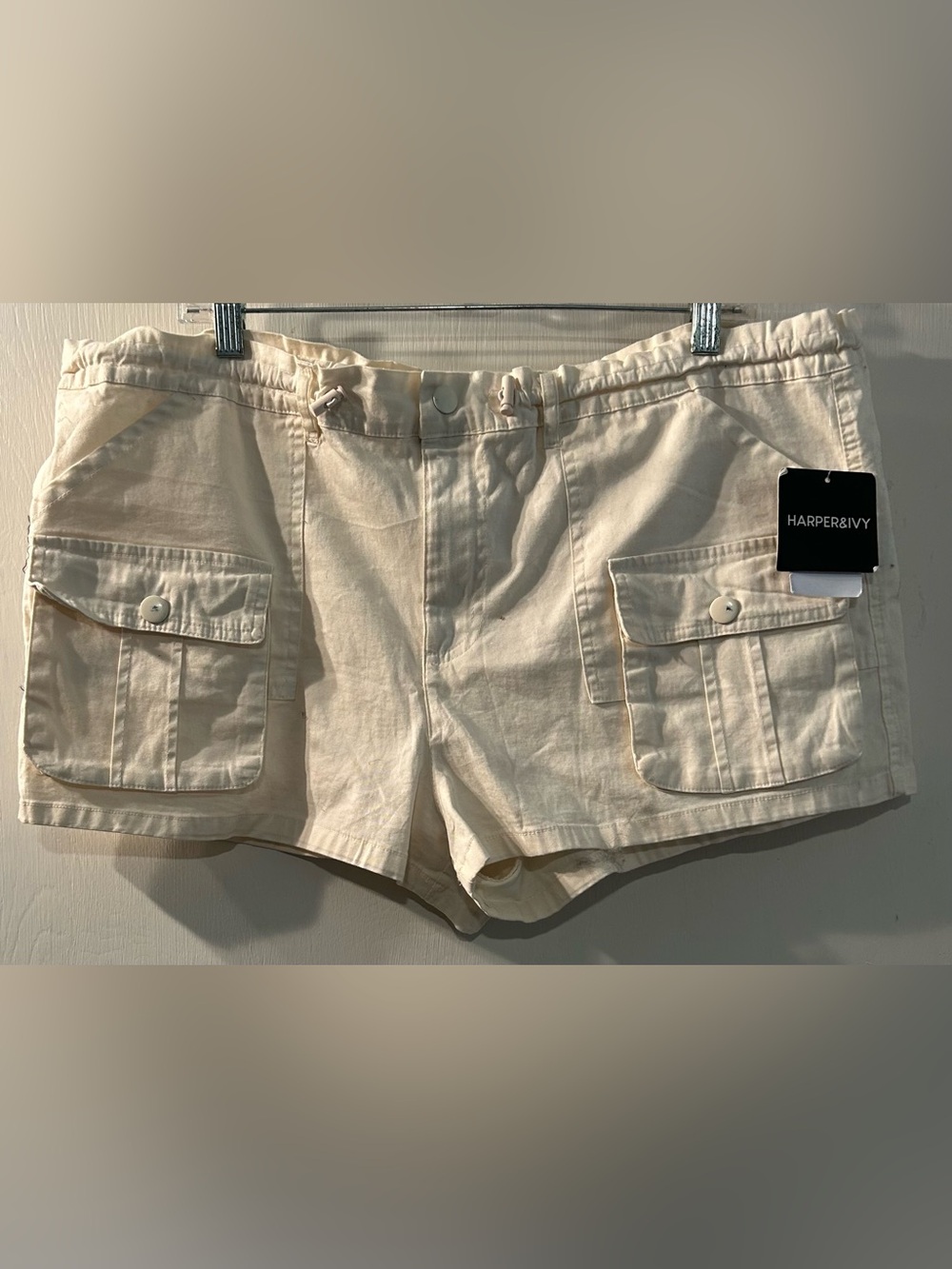 NEW Harper & Ivy Cream Cargo Utility Shorts Size XL